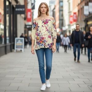 Blushing Heart beige Floral Strapless Top
New